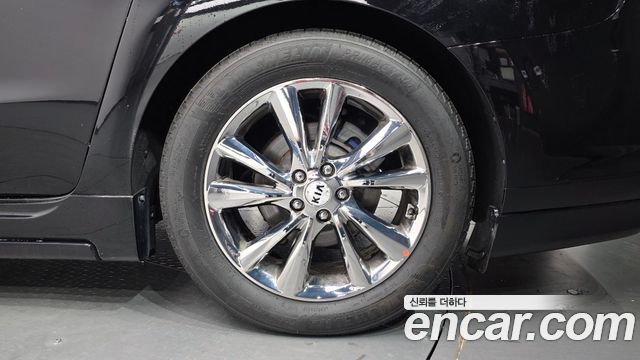 Kia Canival 2019 — photo 7
