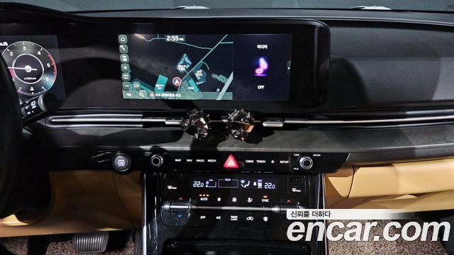 Kia Canival 2021 — photo 12