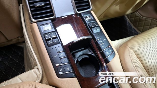 Porsche Panamera 2014 — photo 17