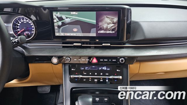 Kia Canival 2023 — photo 15