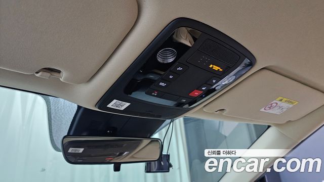 Kia Canival 2023 — photo 18