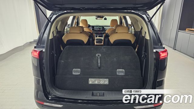 Kia Canival 2023 — photo 20