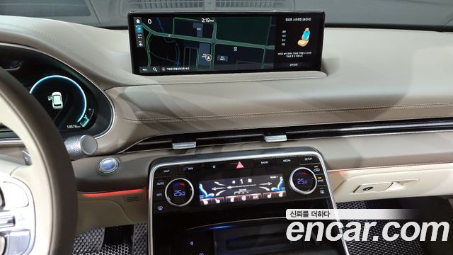 Genesis GV80 2023 — photo 16