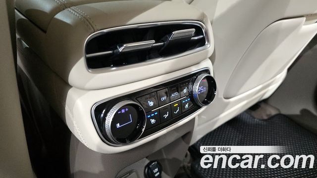 Genesis GV80 2023 — photo 18