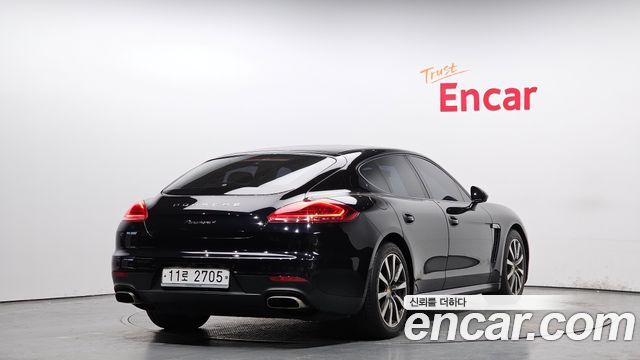Porsche Panamera 2015 — photo 2