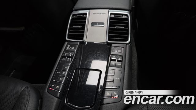 Porsche Panamera 2015 — photo 19