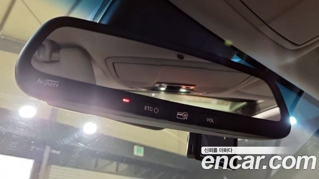 Hyundai Grandeur 2018 — photo 17