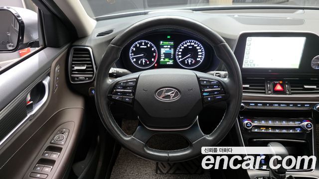 Hyundai Grandeur 2018 — photo 13