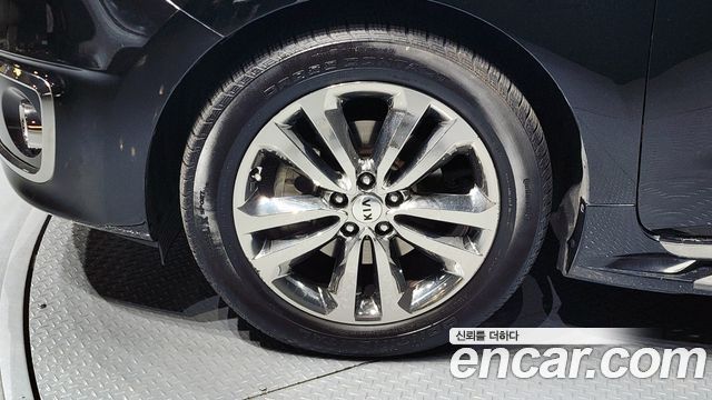 Kia Canival 2017 — photo 5