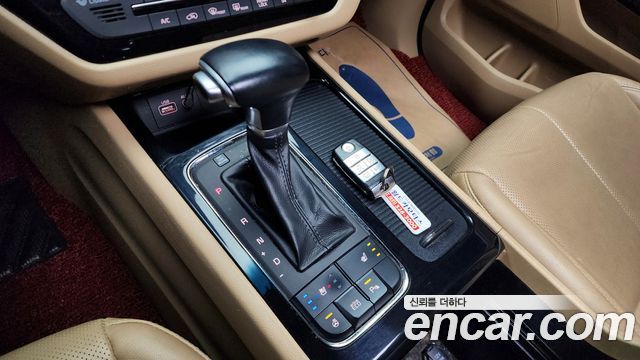 Kia Canival 2017 — photo 9