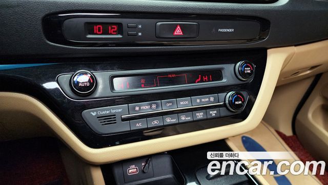 Kia Canival 2017 — photo 17