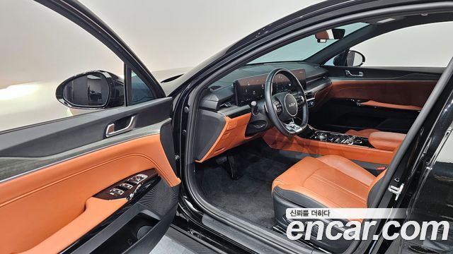 Kia K5 2024 — photo 11