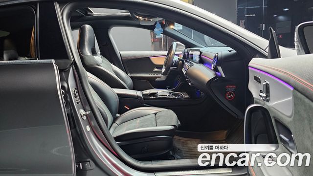 Mercedes-Benz CLA-Class 2022 — photo 10