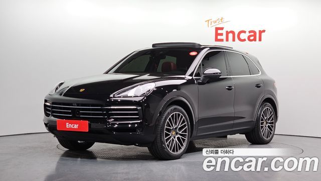 Porsche Cayenne 2023 — photo 1