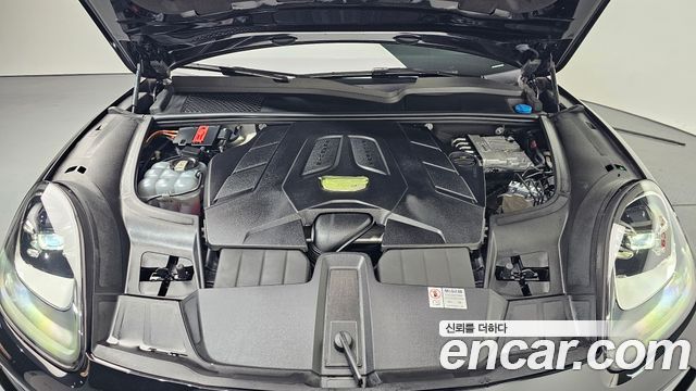 Porsche Cayenne 2023 — photo 6