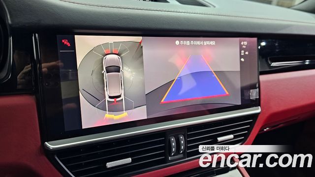 Porsche Cayenne 2023 — photo 17
