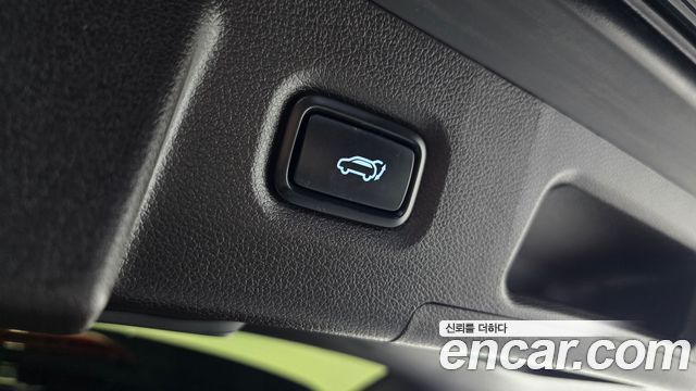Hyundai Santafe 2019 — photo 18