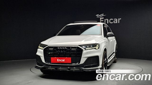 Audi Q7 2023 — photo 3