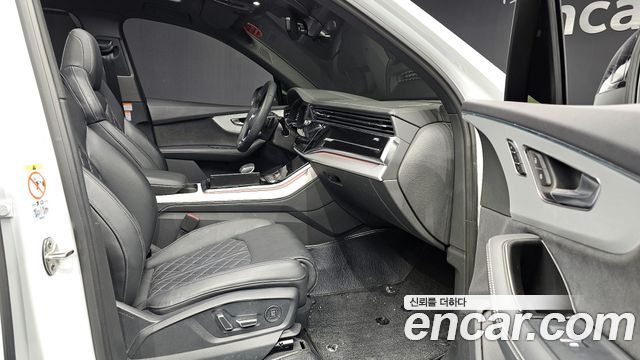 Audi Q7 2023 — photo 10