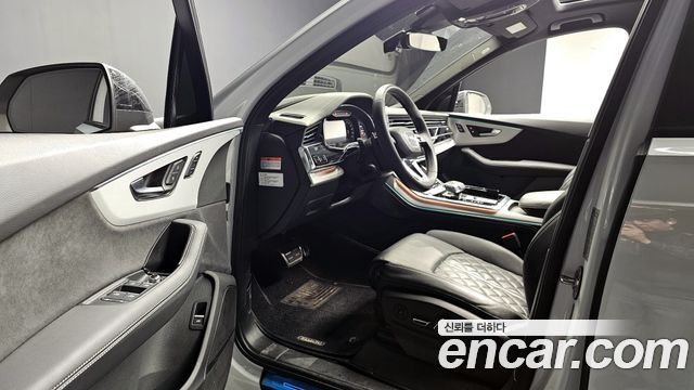 Audi Q7 2023 — photo 12