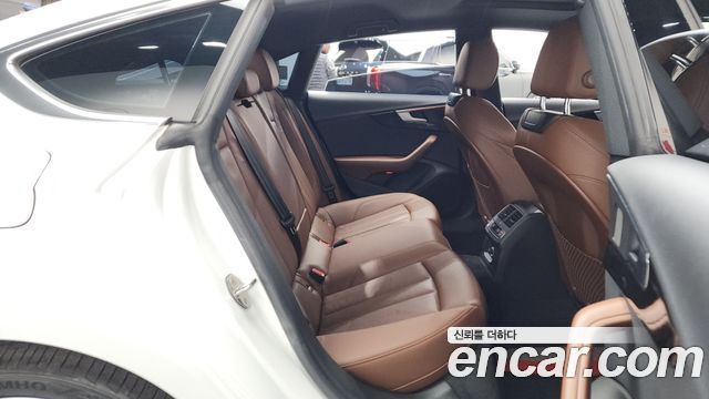 Audi A5 2019 — photo 12