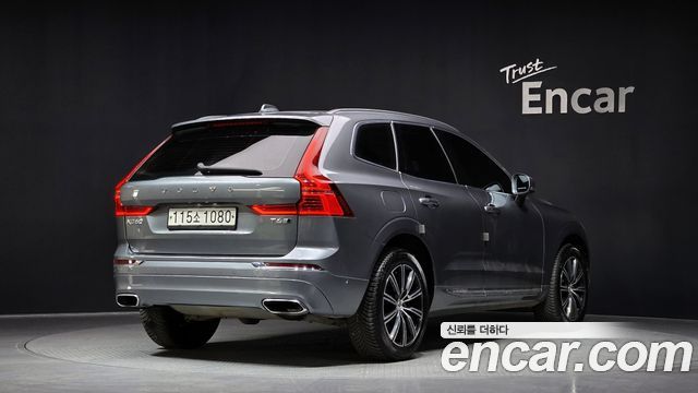 Volvo XC60 2020 — photo 2