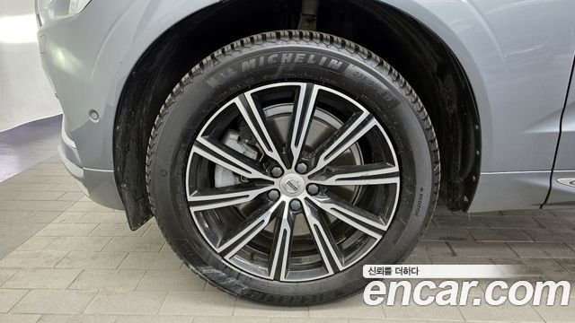 Volvo XC60 2020 — photo 5