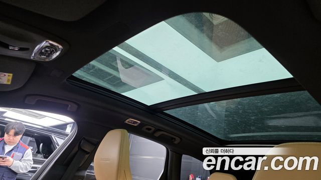 Volvo XC60 2020 — photo 18