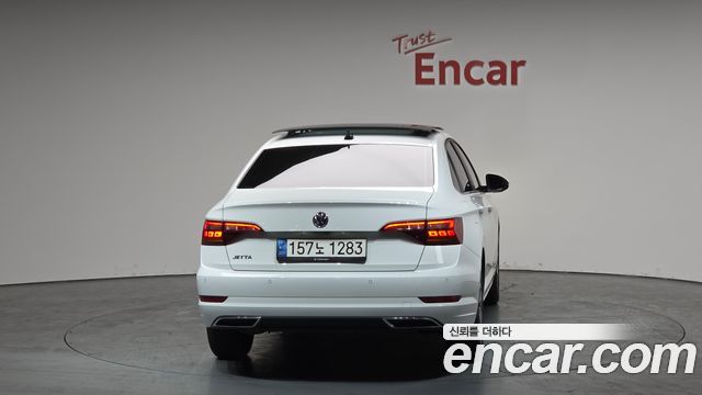 Volkswagen Jetta 2021 — photo 4