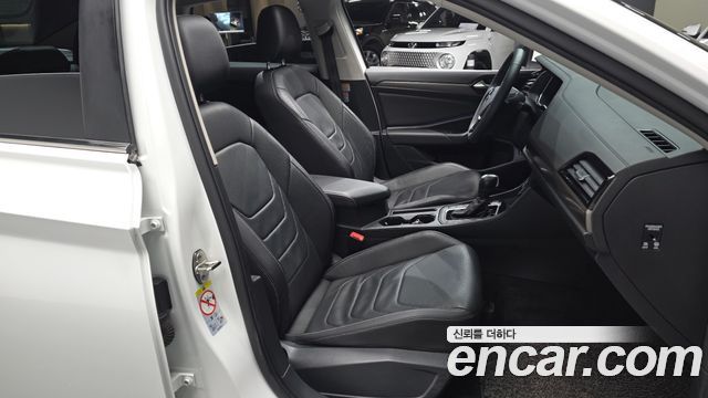 Volkswagen Jetta 2021 — photo 10