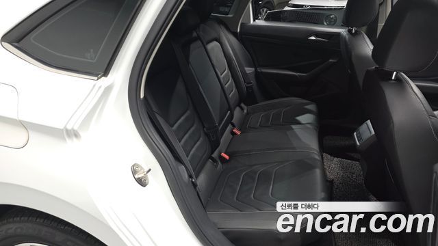Volkswagen Jetta 2021 — photo 11