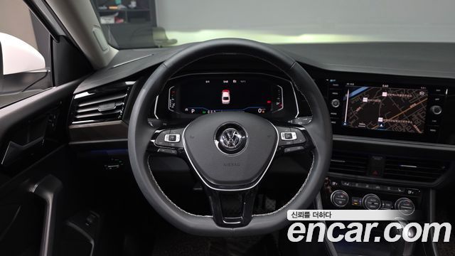 Volkswagen Jetta 2021 — photo 13
