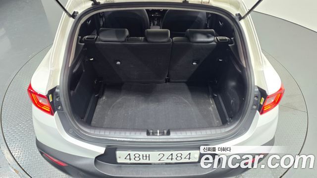 Kia Stonic 2018 — photo 19