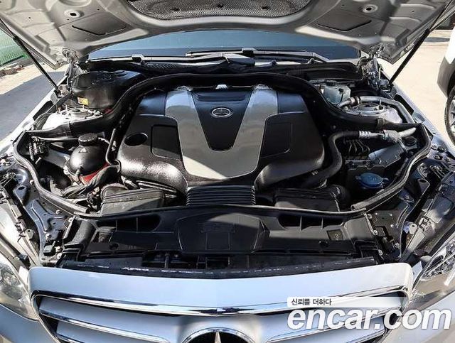 Mercedes-Benz E-Class 2016 — photo 6