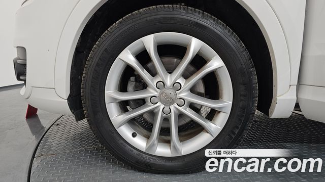 Audi Q3 2015 — photo 5