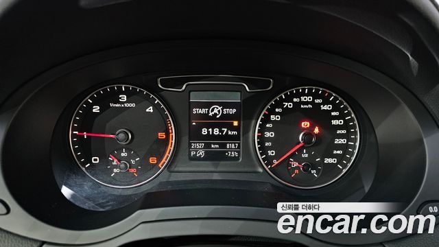 Audi Q3 2015 — photo 8