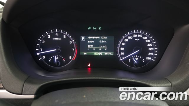Genesis G80 2019 — photo 8