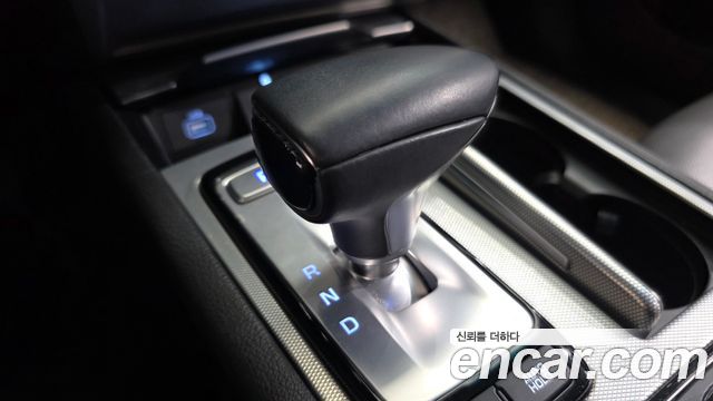 Genesis G80 2019 — photo 9