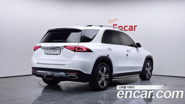 Mercedes-Benz GLE-Class 2019 — photo 2