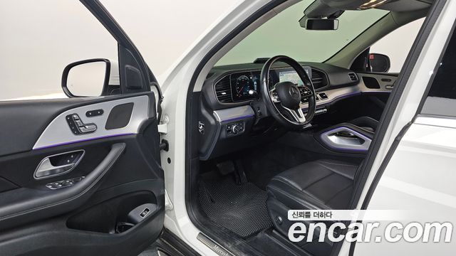 Mercedes-Benz GLE-Class 2019 — photo 10