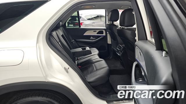 Mercedes-Benz GLE-Class 2019 — photo 12