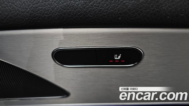 Mercedes-Benz GLE-Class 2019 — photo 18