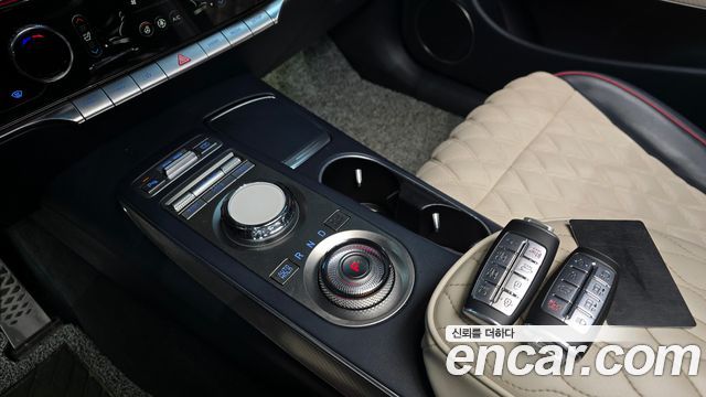 Genesis GV70 2021 — photo 9