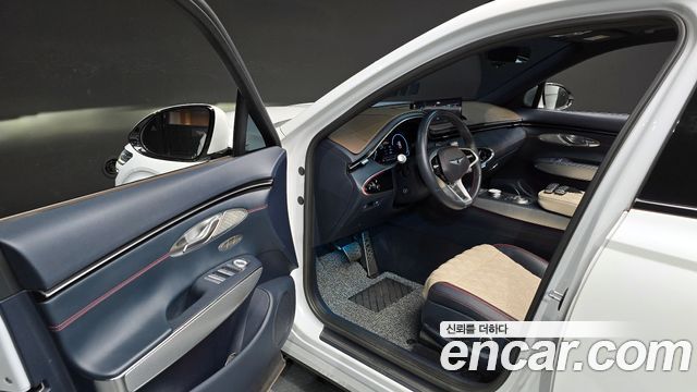 Genesis GV70 2021 — photo 10