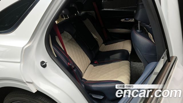 Genesis GV70 2021 — photo 12