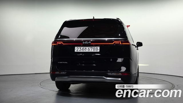Kia Canival 2022 — photo 4