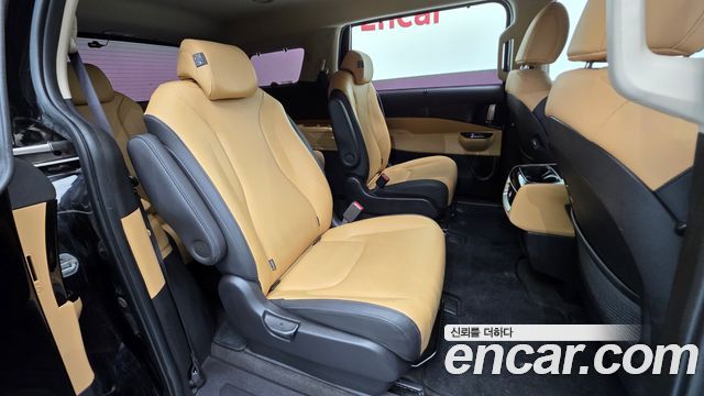 Kia Canival 2022 — photo 19