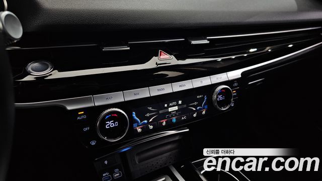 Genesis G80 2021 — photo 18