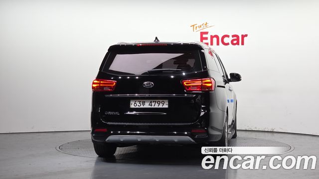 Kia Canival 2019 — photo 4