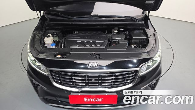 Kia Canival 2019 — photo 6